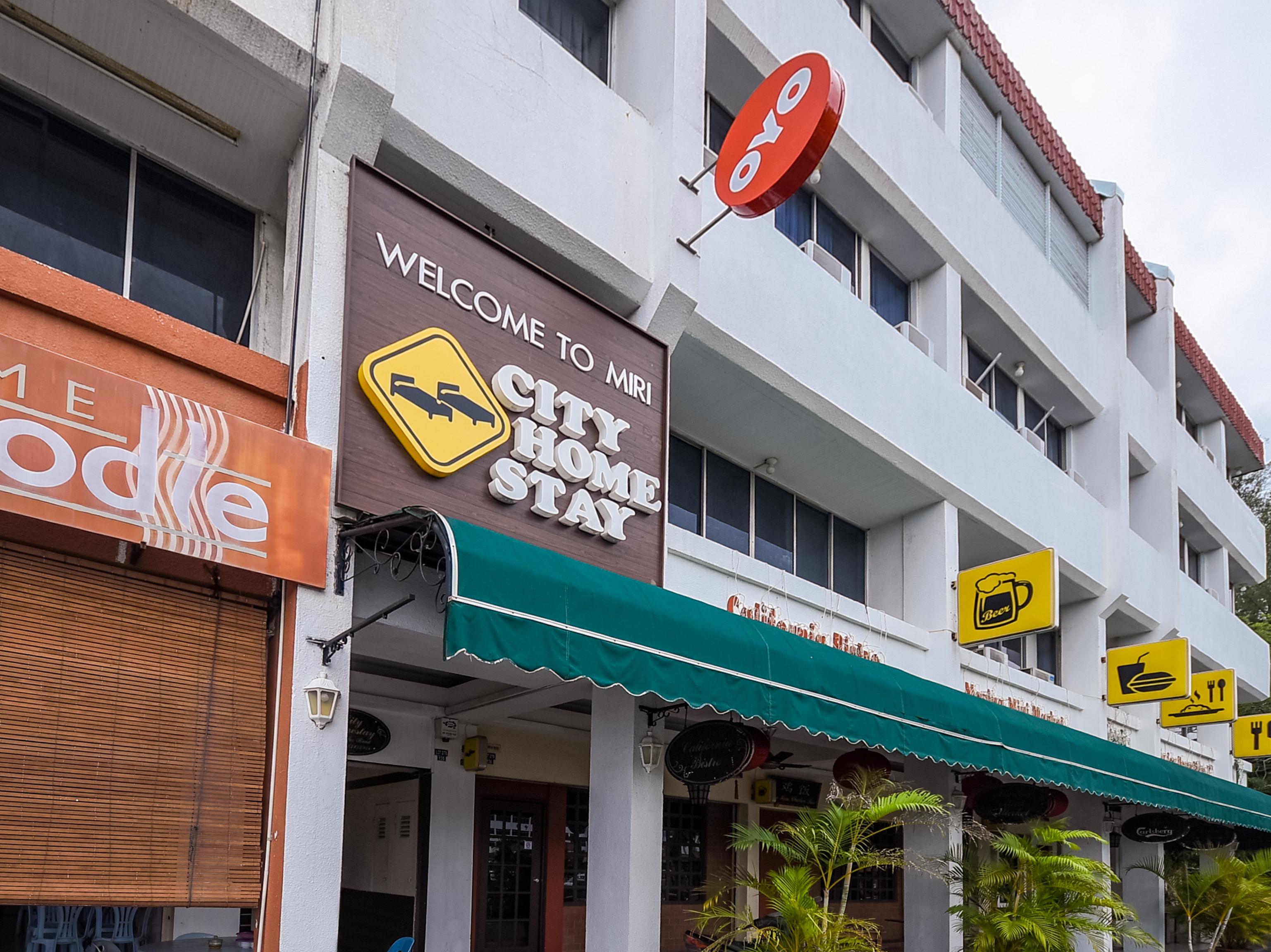 Super Oyo 89604 City Home Stay Miri Exterior foto