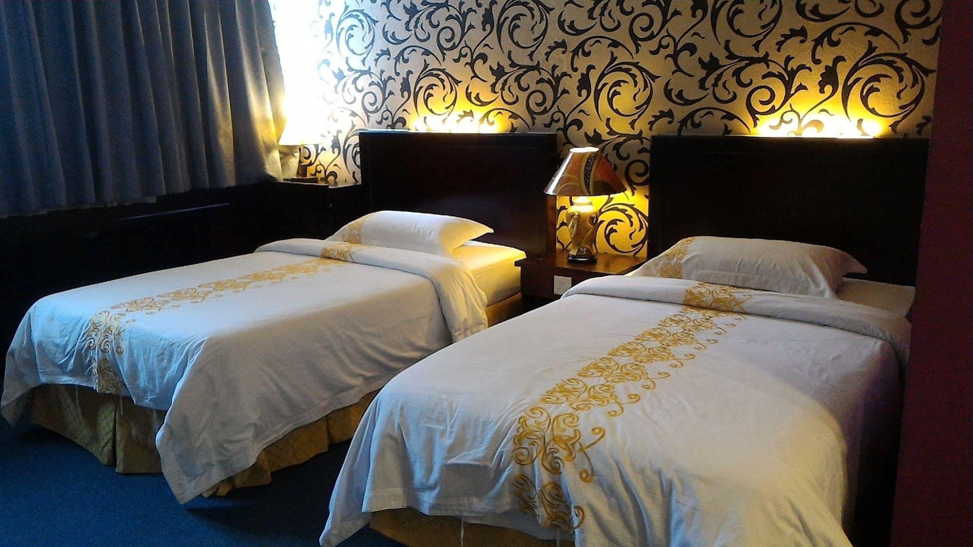 Super Oyo 89604 City Home Stay Miri Exterior foto